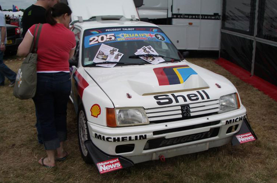 Peugeot 205 T16
